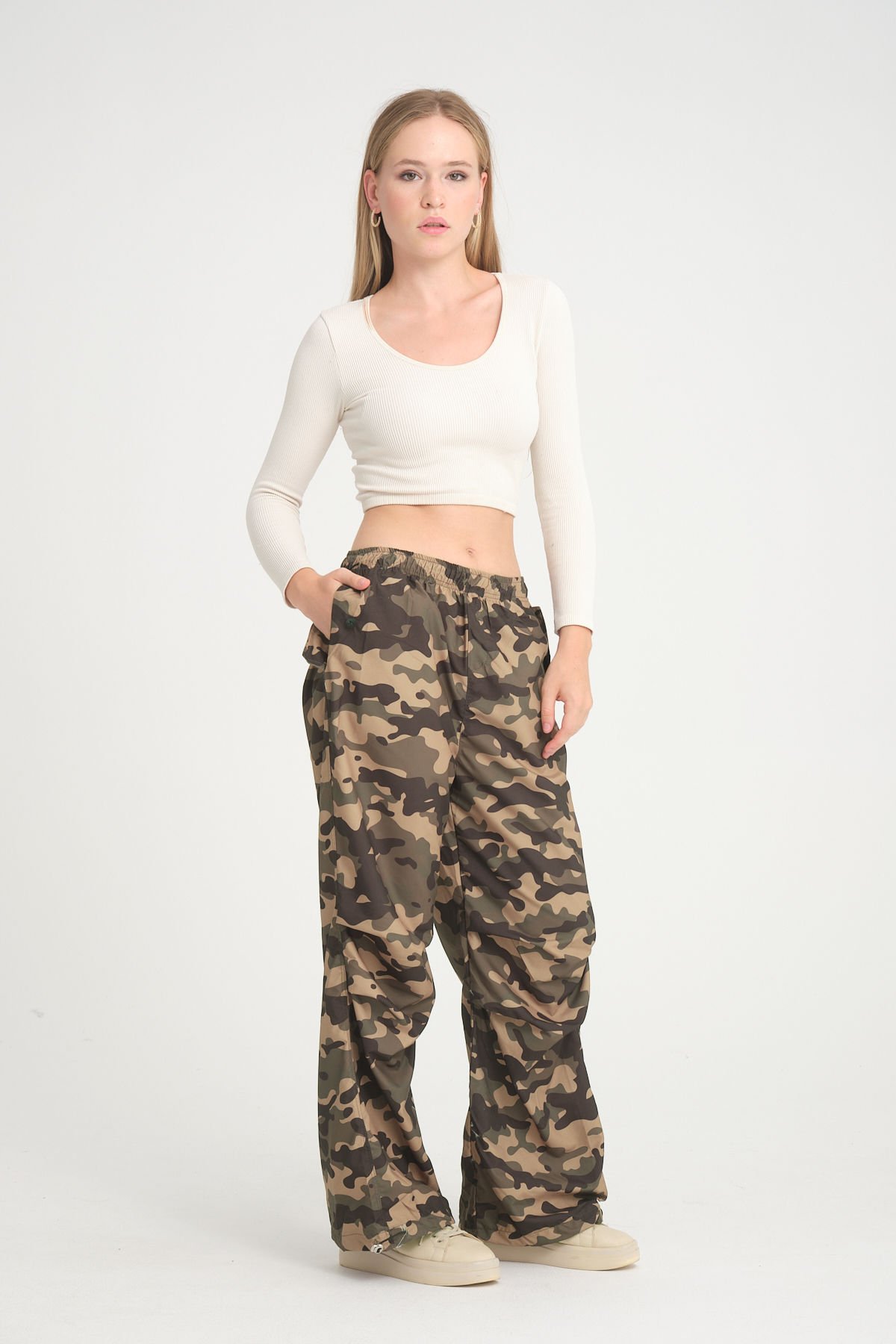 Kadın Oversize Paraşüt Kumaş Pantolon
