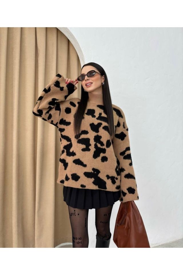 Boğazlı Leopar Desen Geniş Kol Triko Kazak
