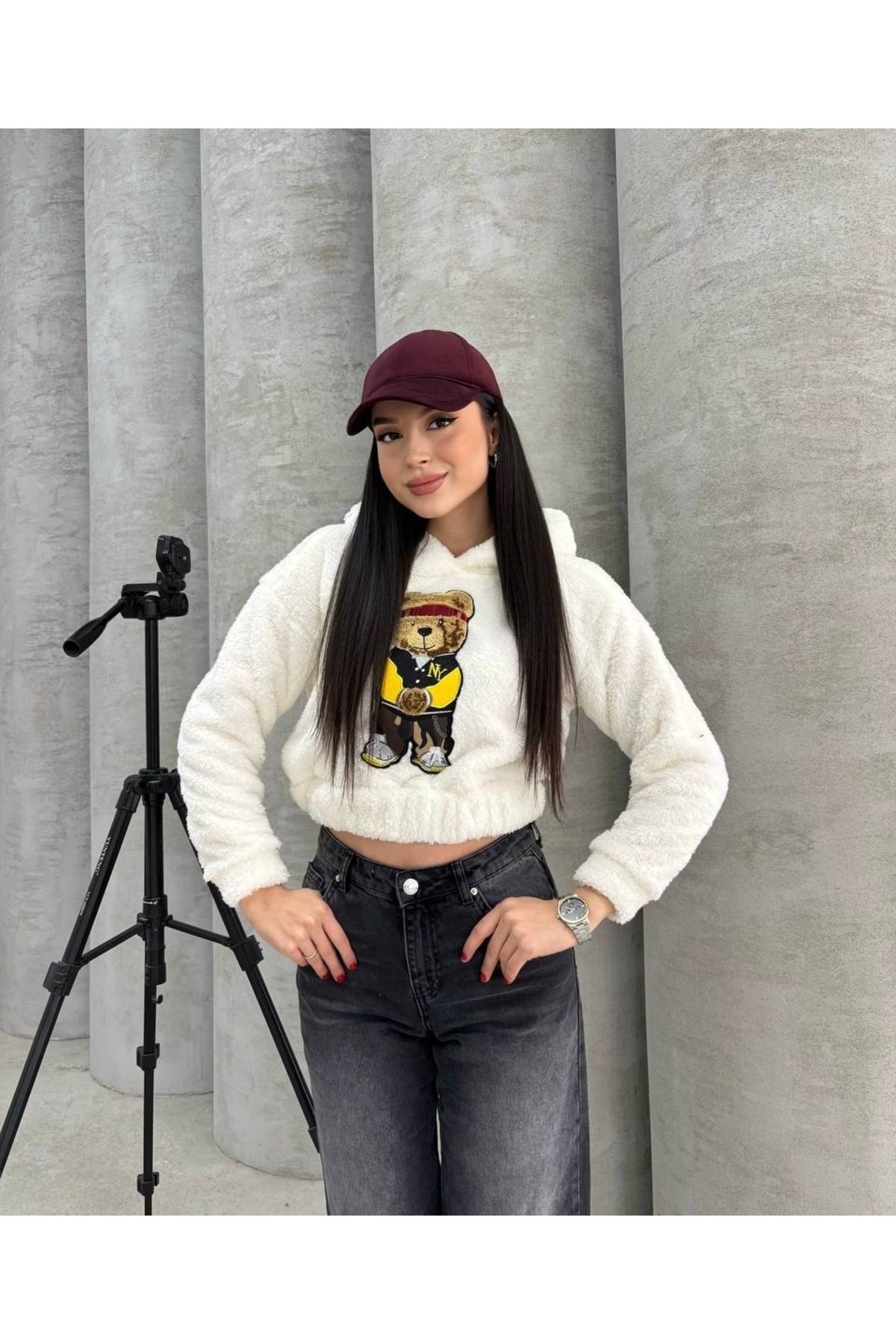 Kapüşonlu Peluş Ayı Nakışlı Crop Sweatshirt EKRU - L