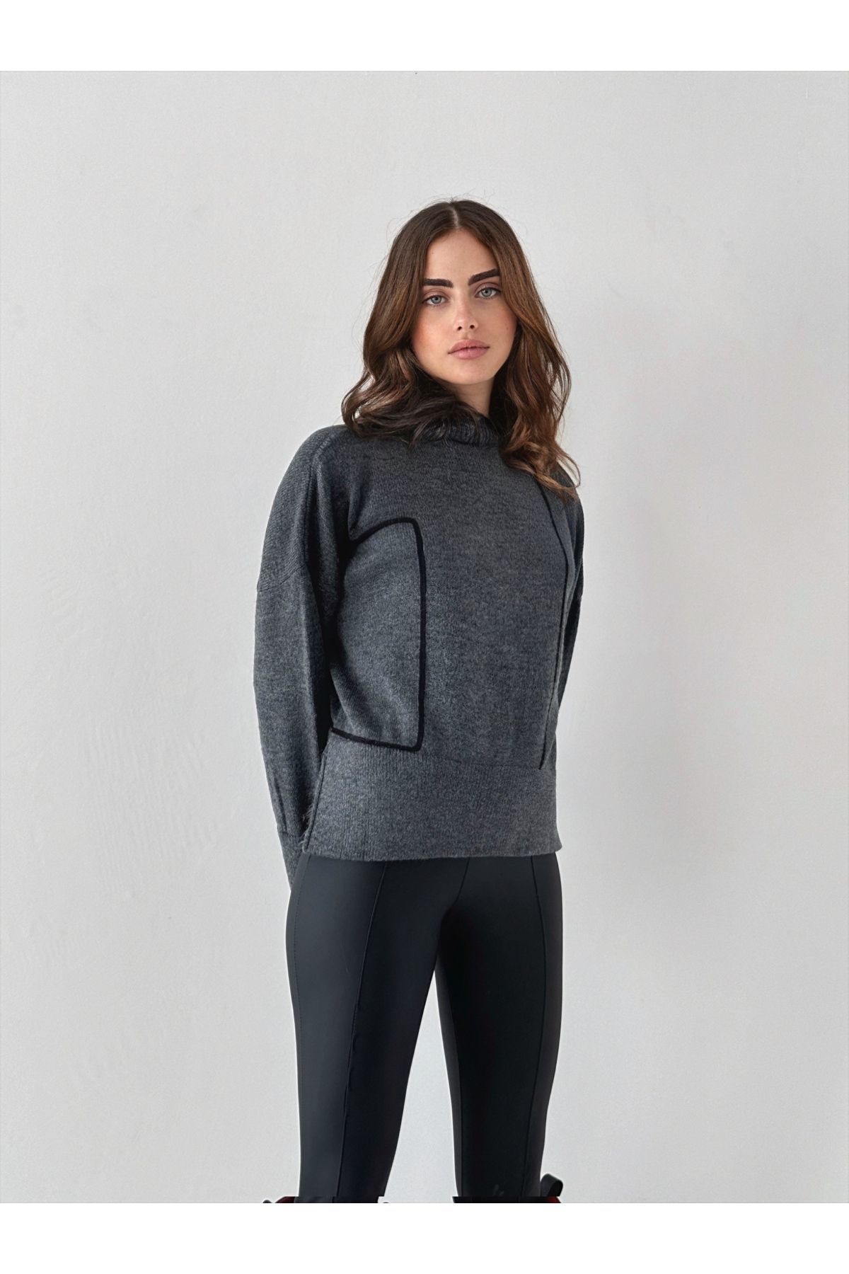Süzene Nakışlı Oversize Kadın Kazak