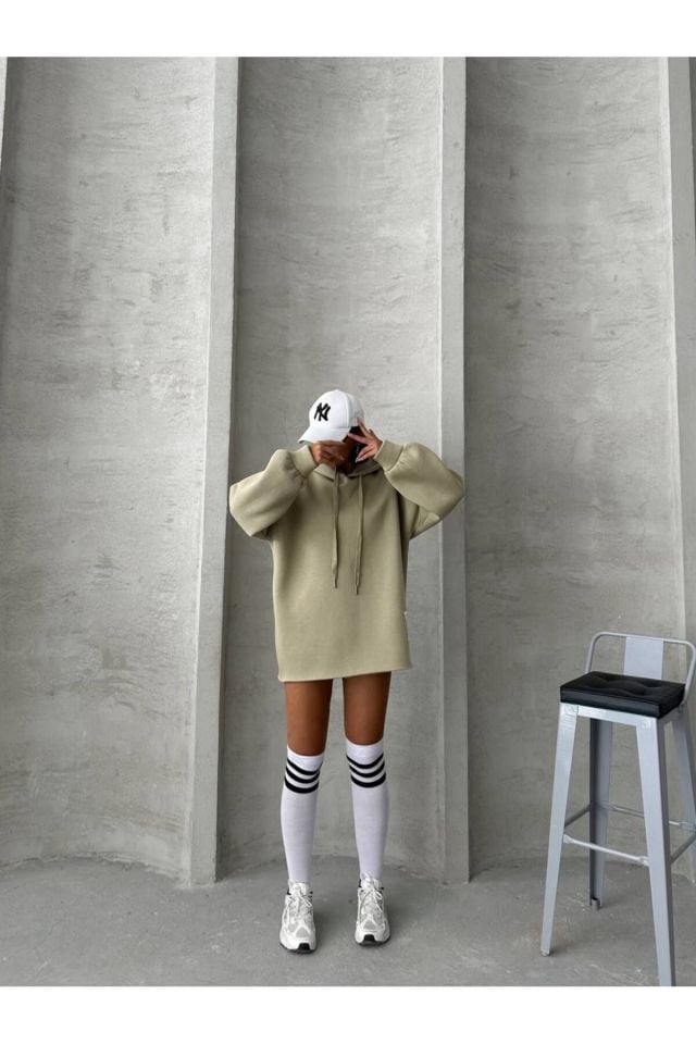 Oversize Uzun Kapüşonlu Kadın Sweatshirt