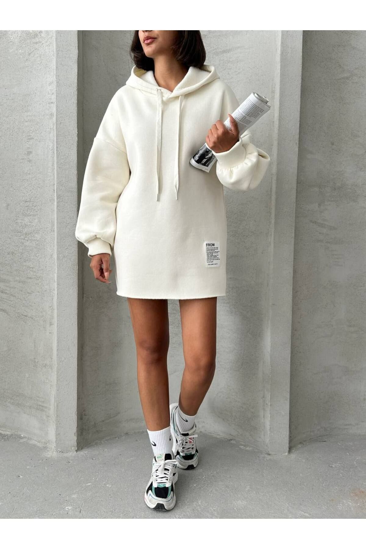 Oversize Uzun Kapüşonlu Kadın Sweatshirt BEYAZ - S