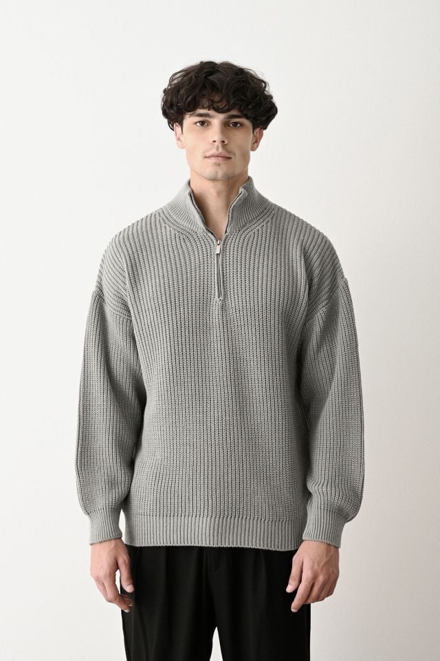 Fermuarlı Dik Yaka Basic Oversize Kazak