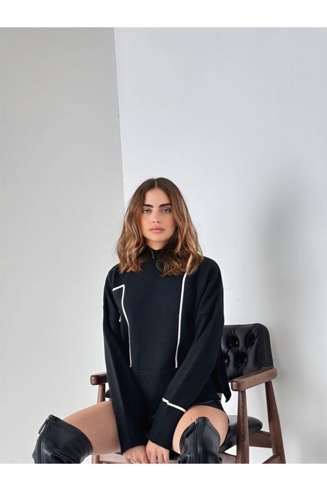 Süzene Nakışlı Oversize Kadın Kazak SİYAH - Standart