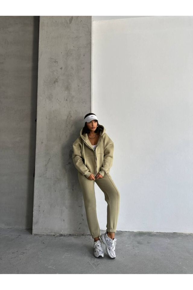 Kadın Kapüşonlu Oversize Alt Üst Eşofman Takımı ÇAĞLA - M